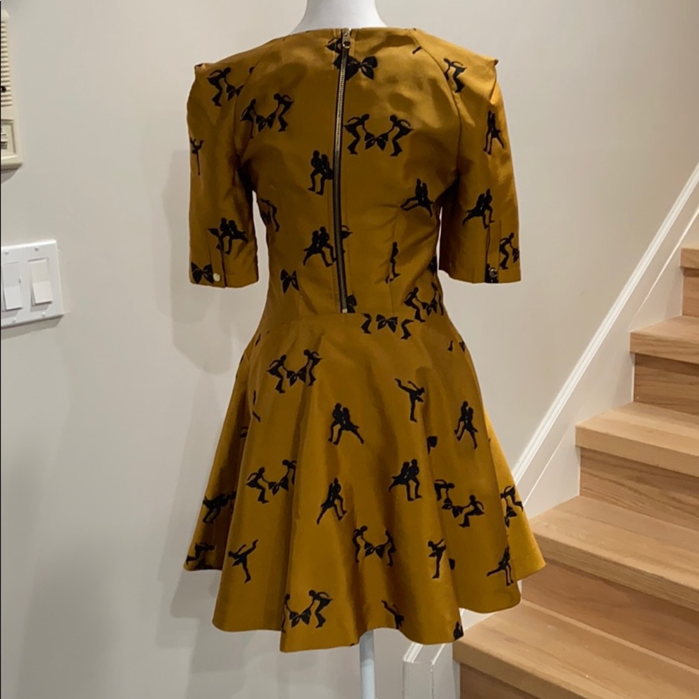Dress - Picture 3 of 3